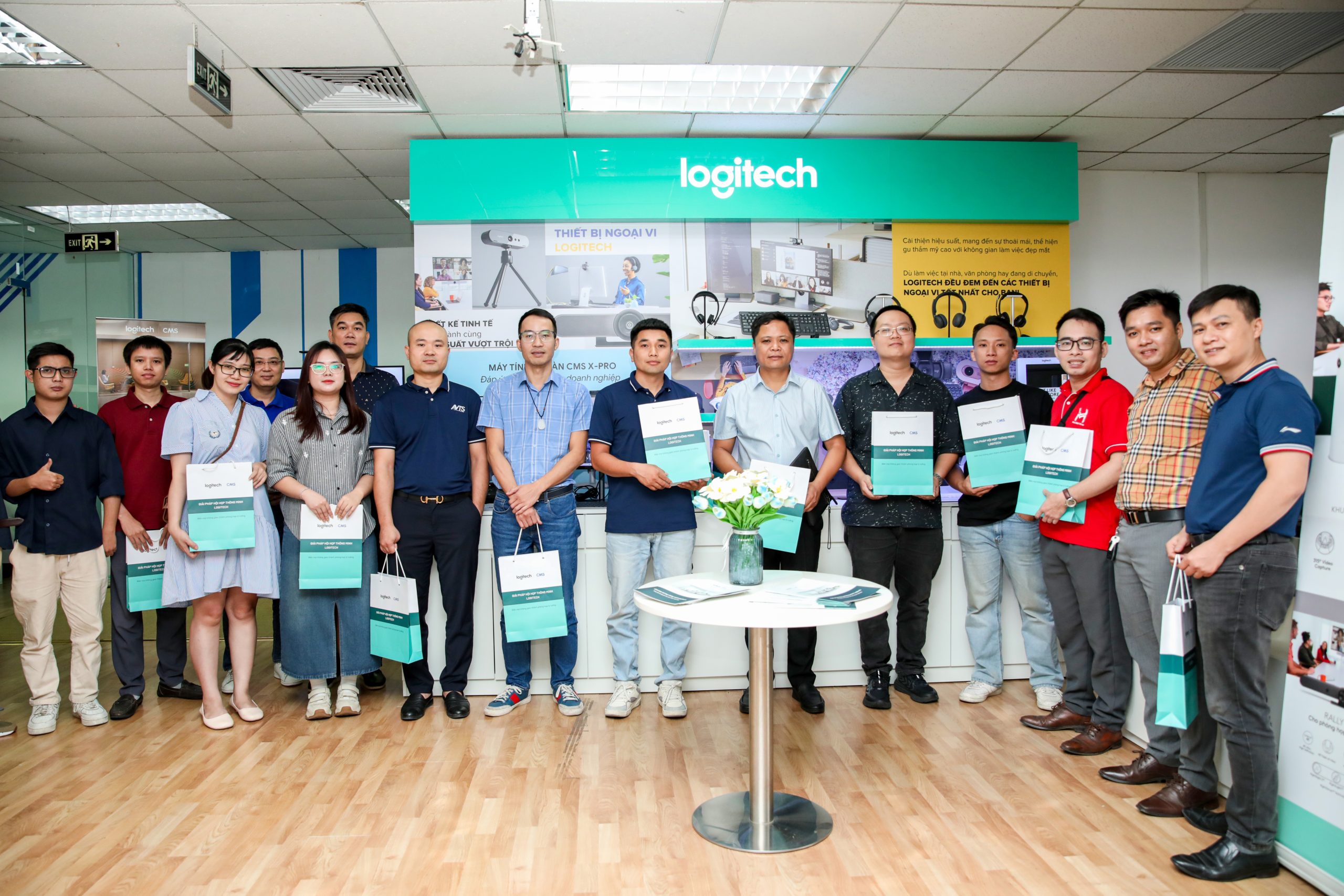 CMS và Logitech tổ chức Workshop “The New Logic of Work 2025” cho các Đại lý