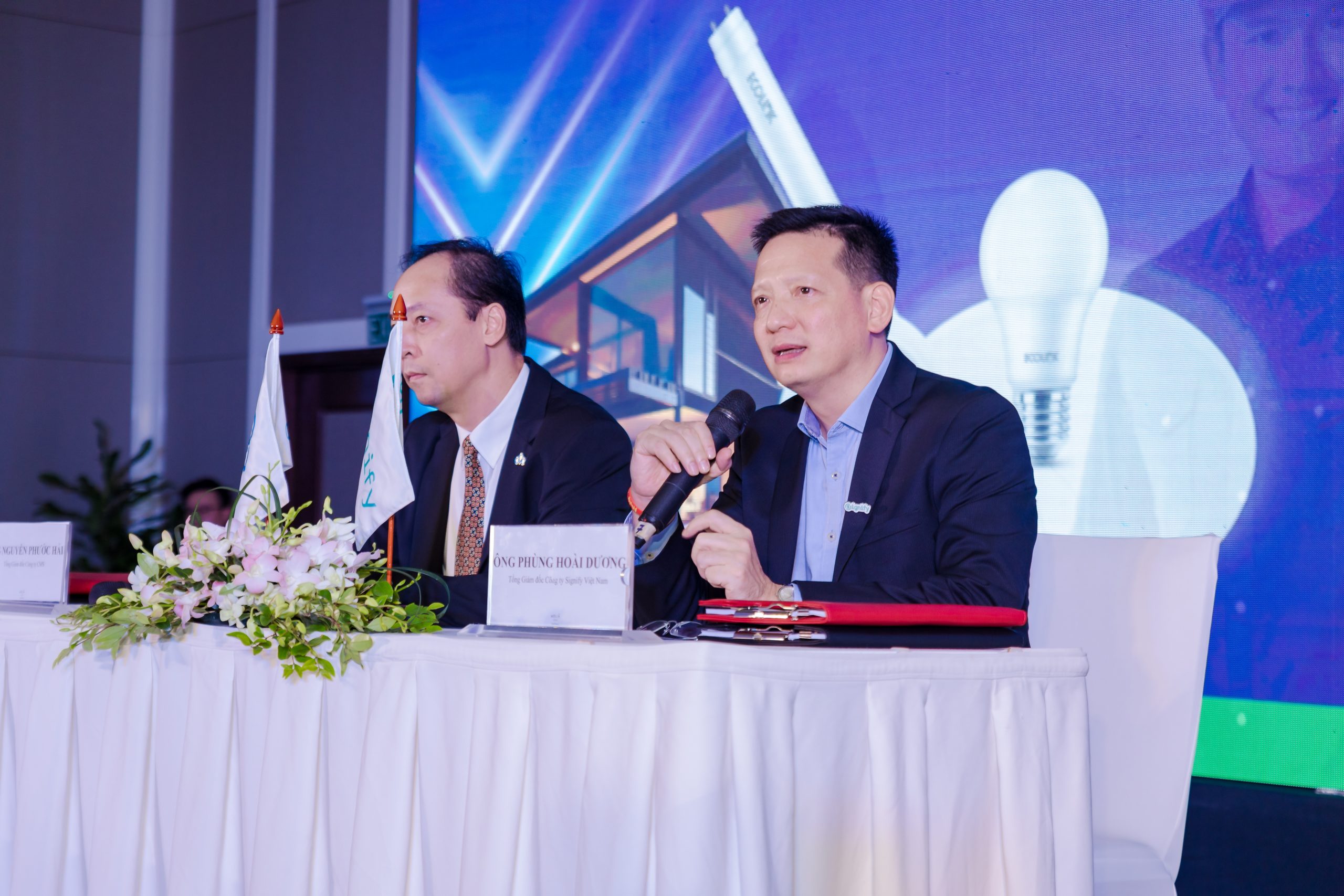 CMS - Đối tác chiến lược hàng đầu của tập đoàn Signify Việt Nam CMS